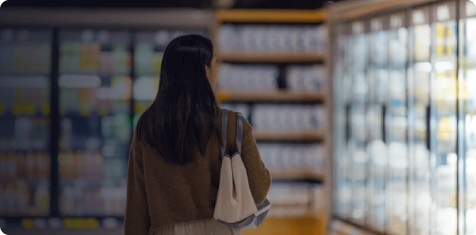 电话沟通场景配图
